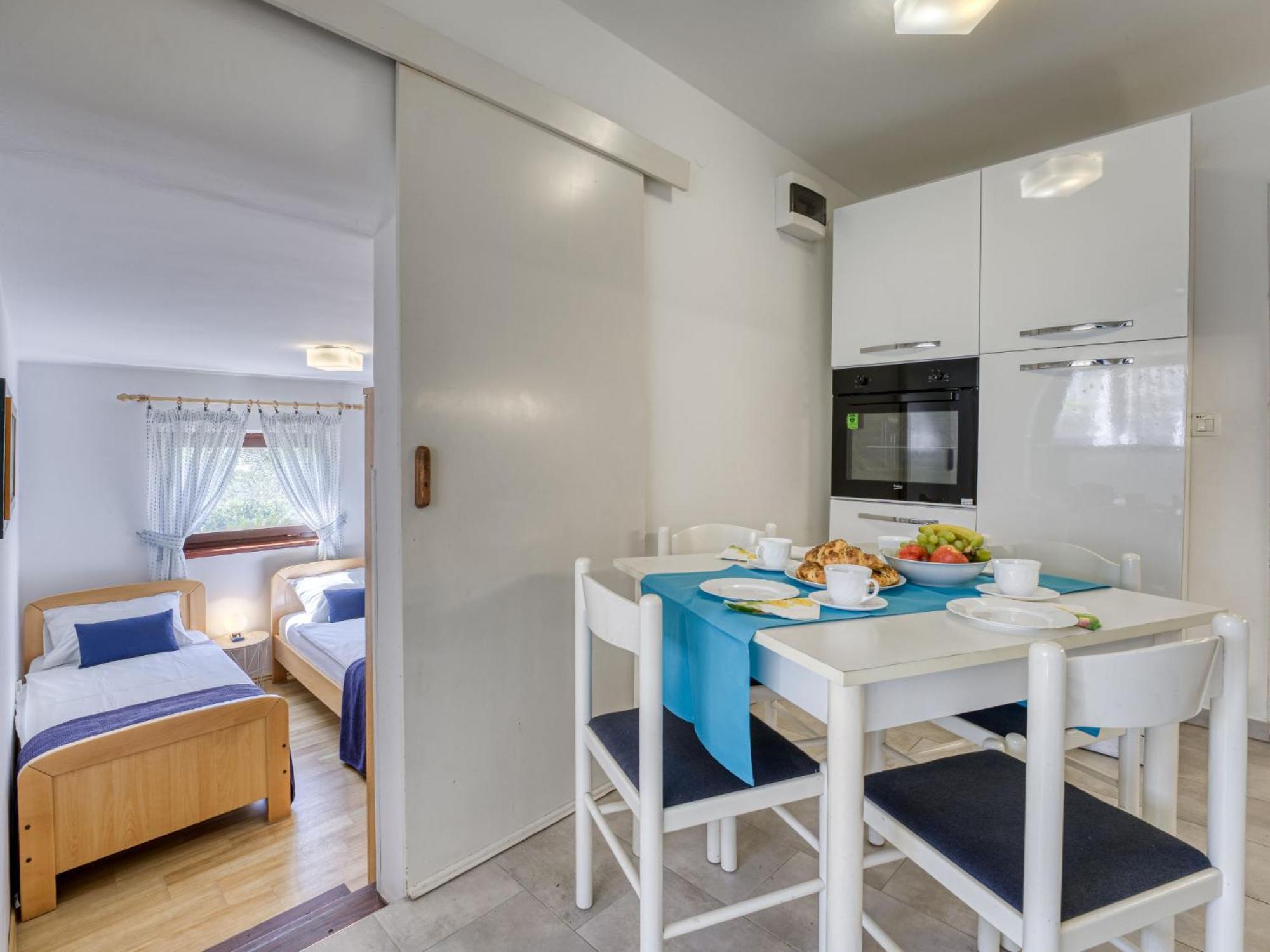 Apartment Jurkovic - Nji100 By Interhome Njivice Buitenkant foto