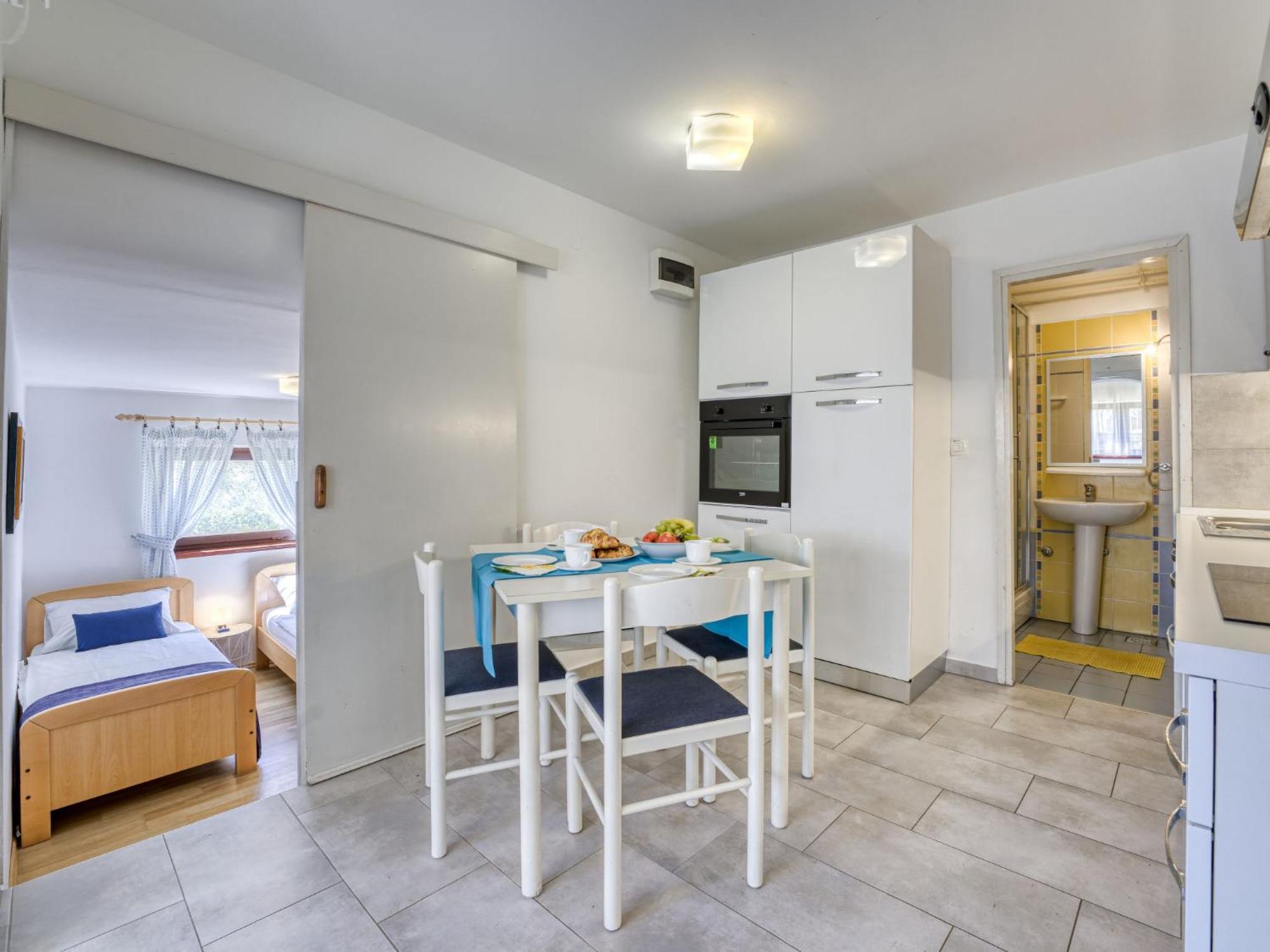 Apartment Jurkovic - Nji100 By Interhome Njivice Buitenkant foto